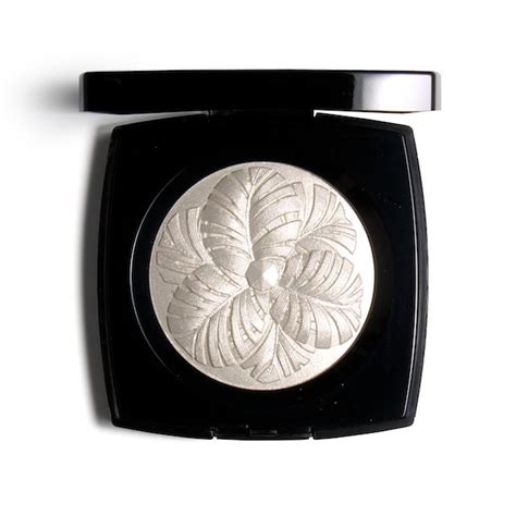 camelia de plumes chanel buy|CHANEL Camelia De Plumes .